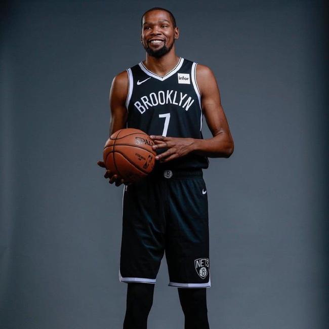 足坛的关注 足坛的关注